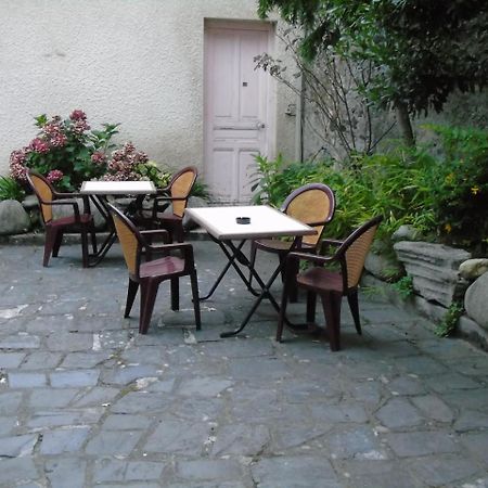 Hotel-Restaurant Le Saint Christophe Лурд Экстерьер фото